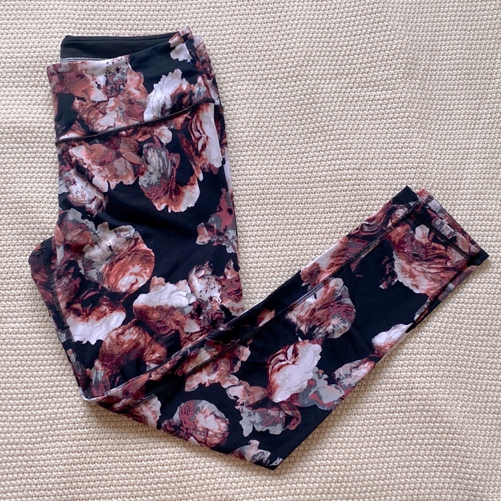 Victoria’s Secret Knockout Leggings